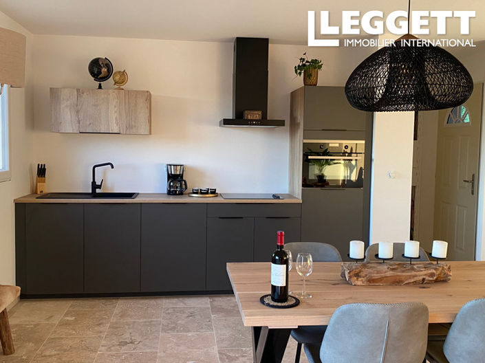 Image No.5-2 Bed House for sale