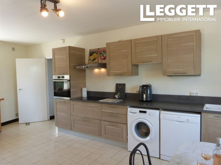 Image No.3-4 Bed House for sale