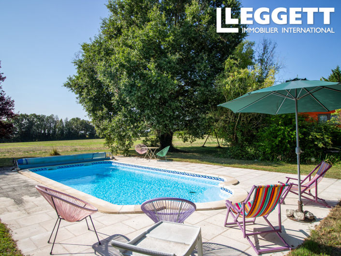 Image No.9-6 Bed House for sale