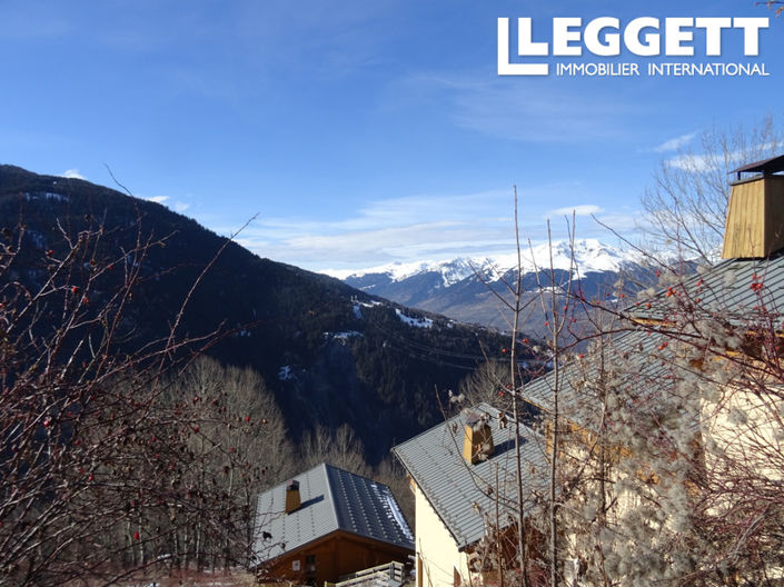 Image No.2-19 Bed House for sale