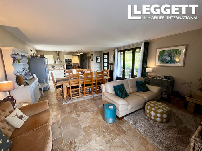 Image No.3-4 Bed House for sale