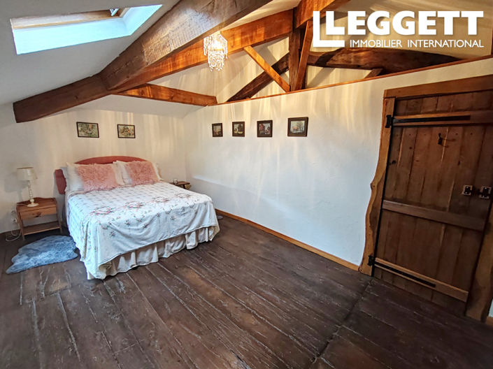 Image No.6-3 Bed House for sale