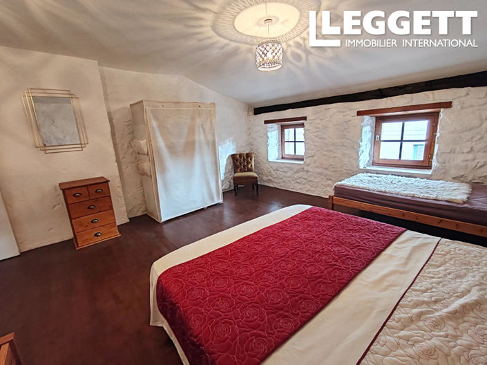 Image No.7-3 Bed House for sale