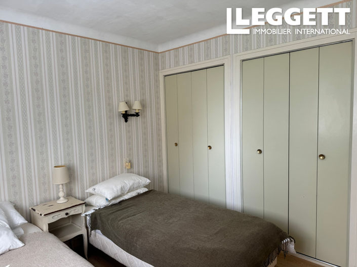 Image No.9-2 Bed House for sale