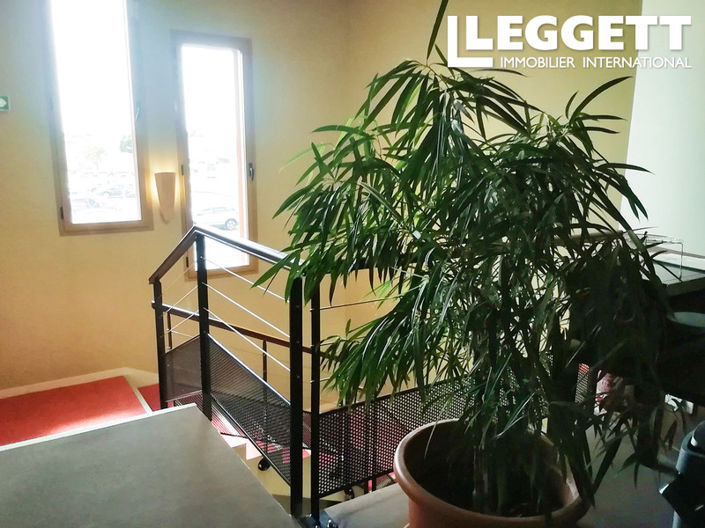 Image No.4-24 Bed Commercial for sale