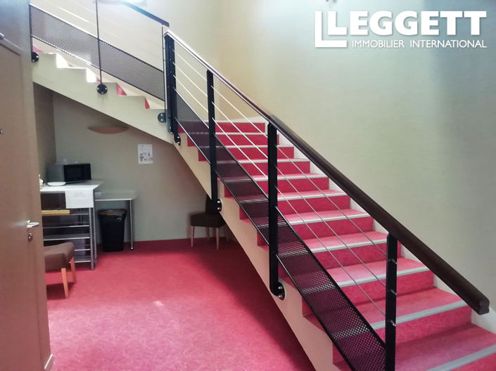 Image No.5-24 Bed Commercial for sale