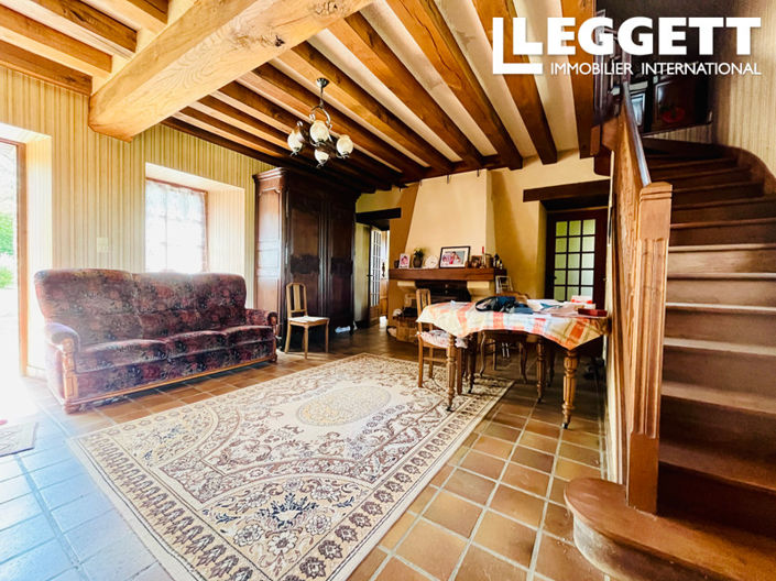 Image No.10-3 Bed House for sale