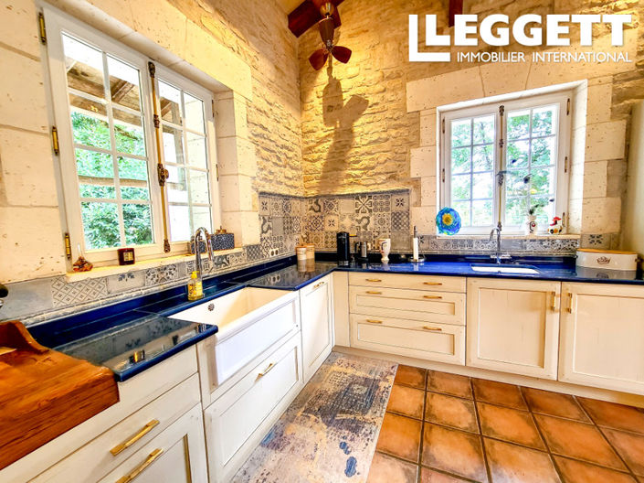 Image No.4-9 Bed House for sale