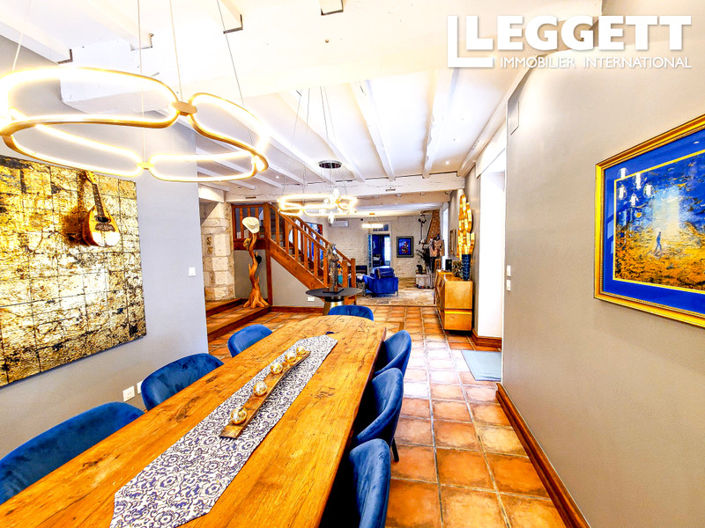 Image No.5-9 Bed House for sale