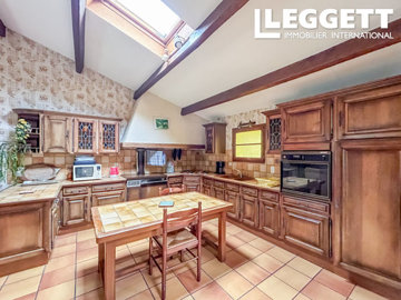 ahr0chm6ly9jzg4uagvzdglhlmltbw8vaw1hz2uvvevom