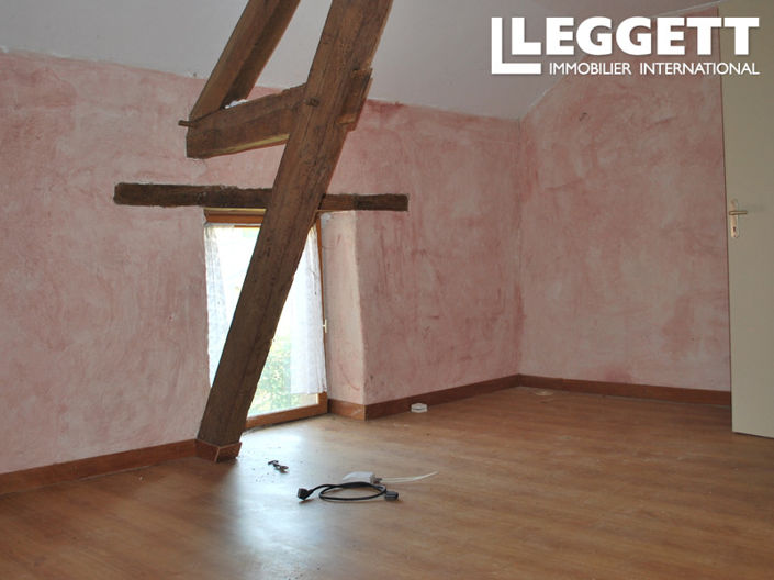 Image No.10-2 Bed House for sale