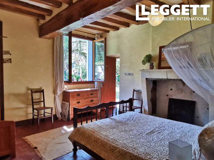 Image No.6-4 Bed House for sale