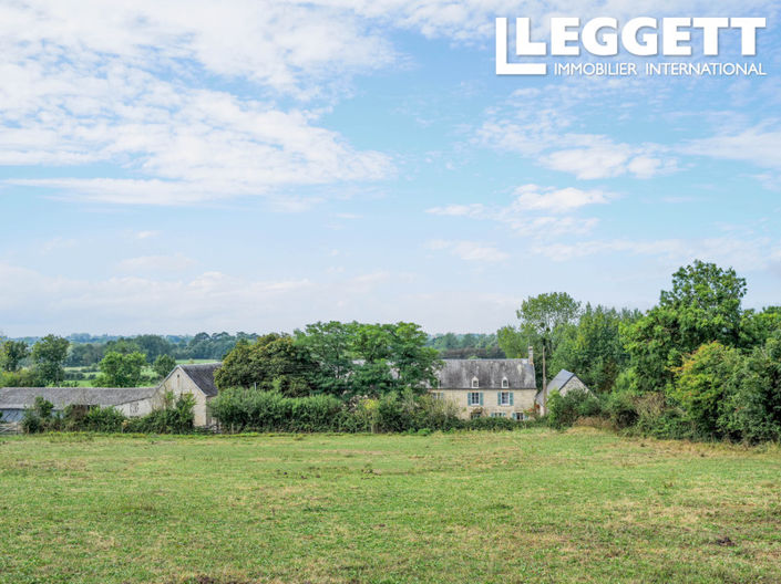 Image No.6-5 Bed House for sale