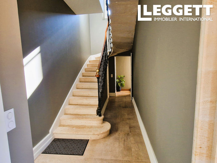 Image No.7-5 Bed Chateaux for sale