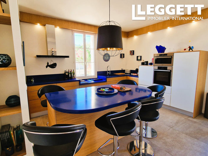 Image No.5-5 Bed Chateaux for sale