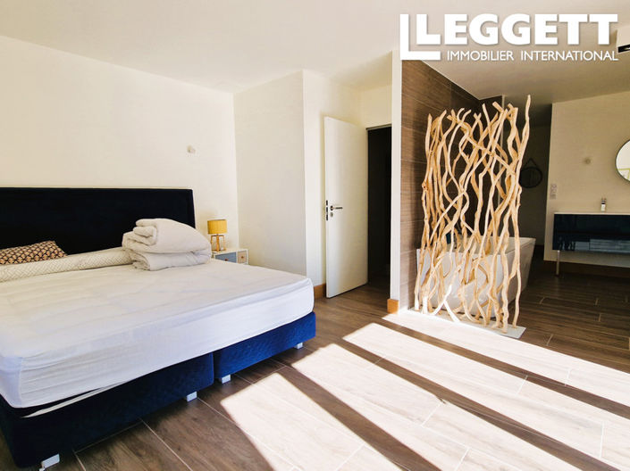 Image No.8-5 Bed Chateaux for sale