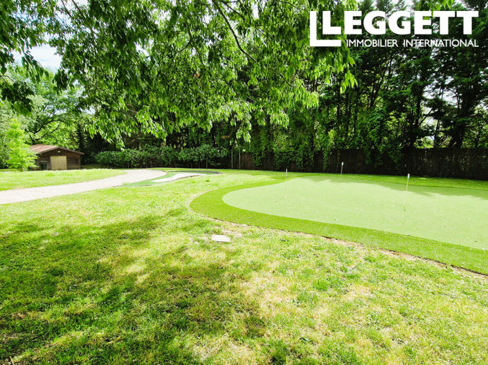 Image No.9-5 Bed Chateaux for sale