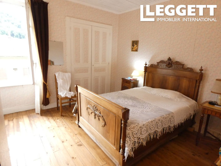 Image No.3-5 Bed House for sale