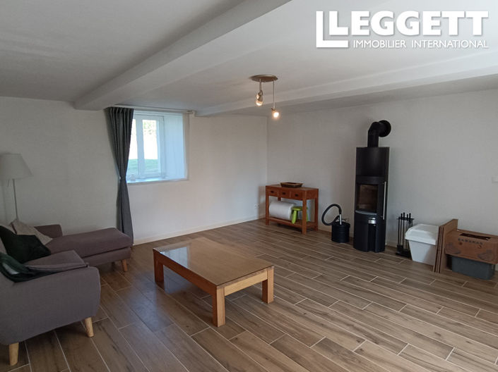 Image No.10-8 Bed House for sale