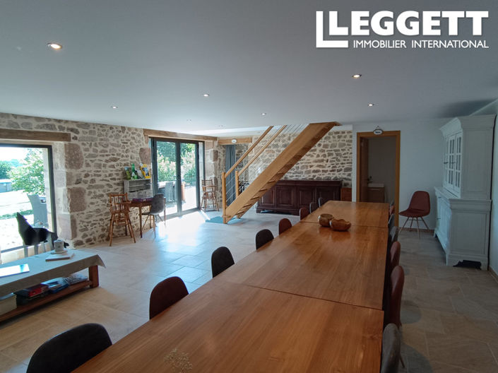 Image No.4-8 Bed House for sale