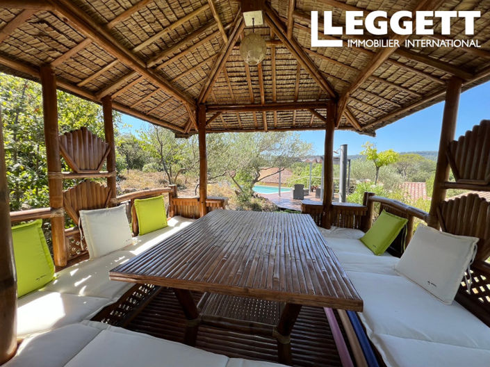 Image No.2-5 Bed House for sale