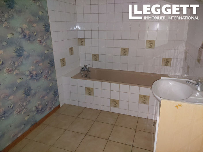 Image No.10-5 Bed House for sale