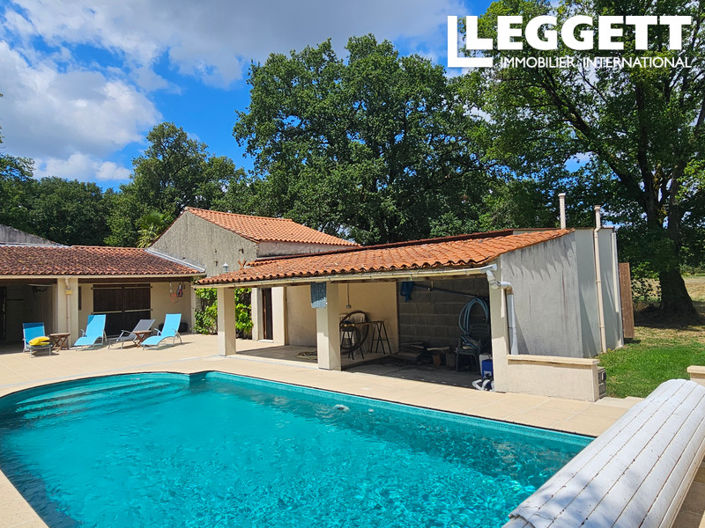 Image No.2-4 Bed House for sale