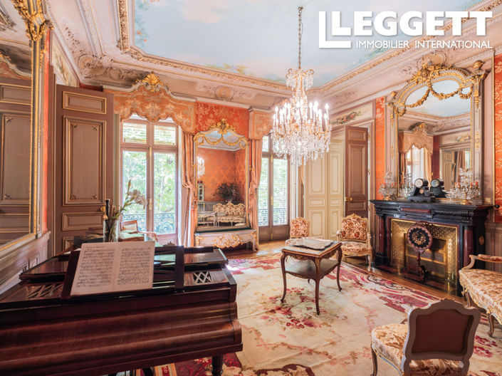 Image No.2-8 Bed House for sale