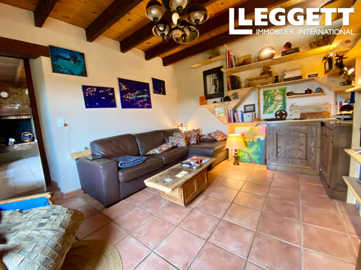 Image No.3-2 Bed House for sale