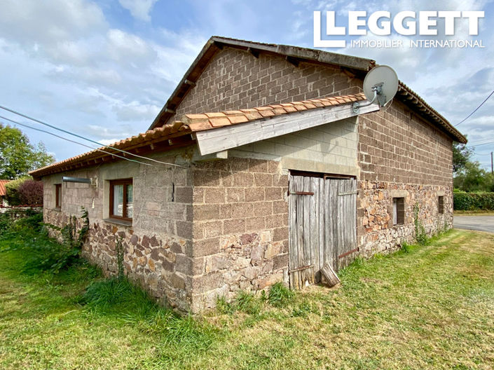 Image No.10-Bar for sale