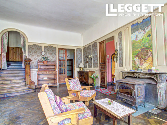 Image No.8-30 Bed Chateaux for sale