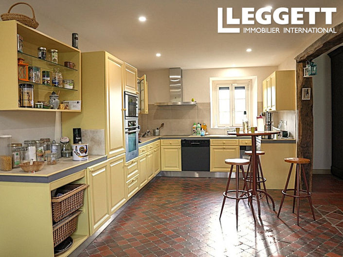 Image No.5-5 Bed House for sale