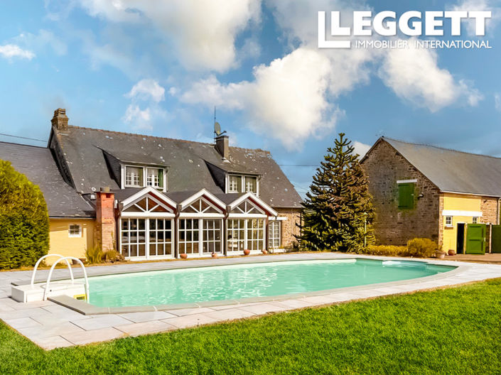 Image No.1-4 Bed House for sale