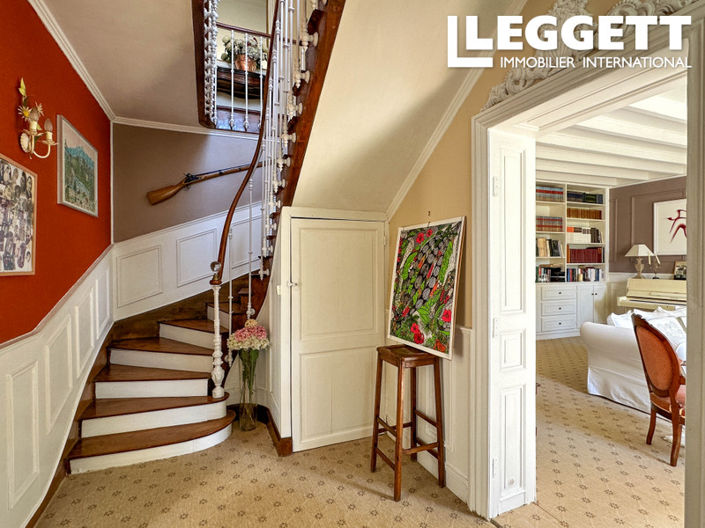 Image No.7-5 Bed House for sale