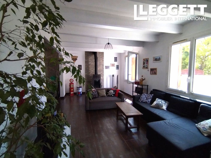Image No.1-3 Bed House for sale