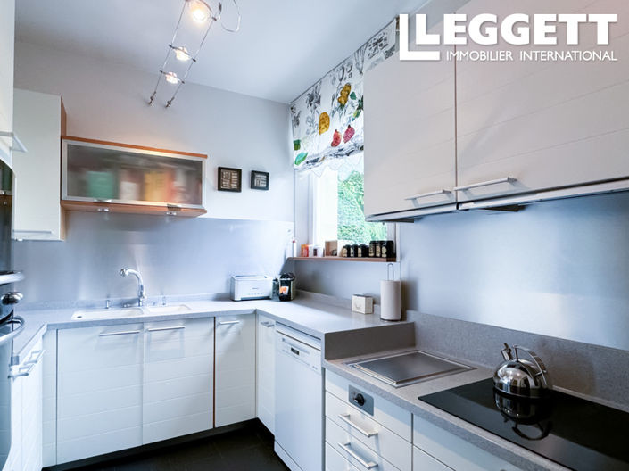 Image No.9-4 Bed House for sale