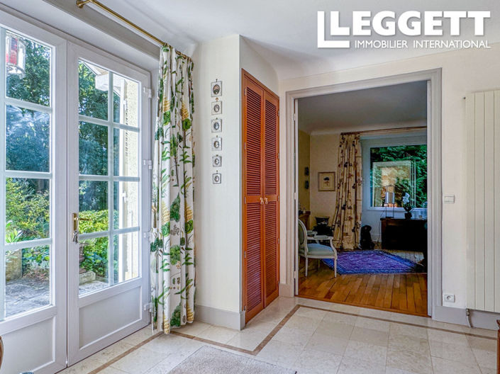 Image No.2-4 Bed House for sale