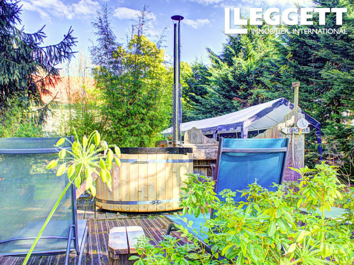 Image No.9-9 Bed Commercial for sale