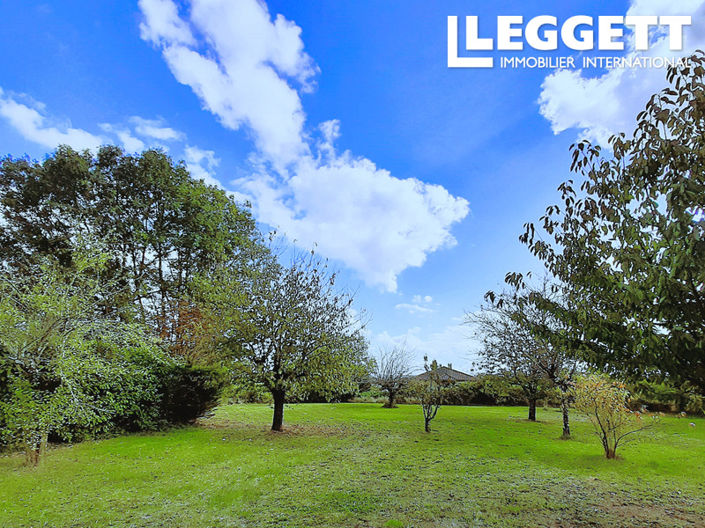 Image No.6-3 Bed House for sale