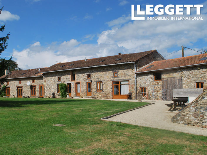 Image No.1-9 Bed House for sale