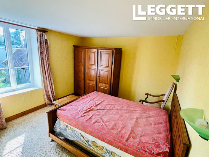 Image No.8-3 Bed House for sale