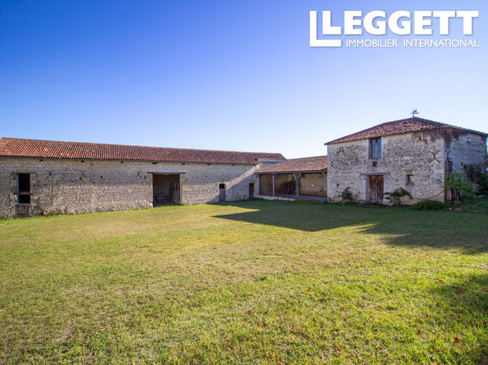 Image No.10-3 Bed House for sale