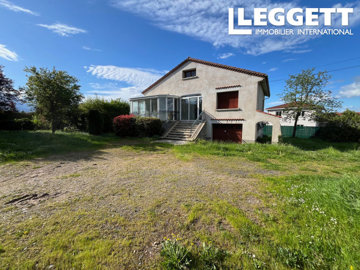 1 - Savigneux, House