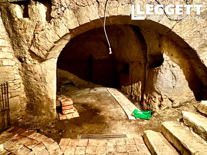 Image No.10-4 Bed House for sale