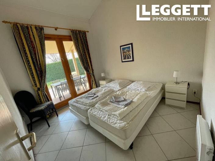 Image No.10-4 Bed House for sale