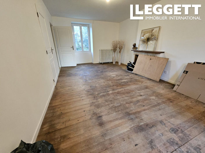 Image No.8-4 Bed House for sale