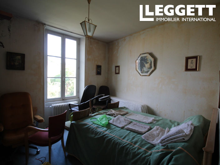 Image No.10-6 Bed House for sale