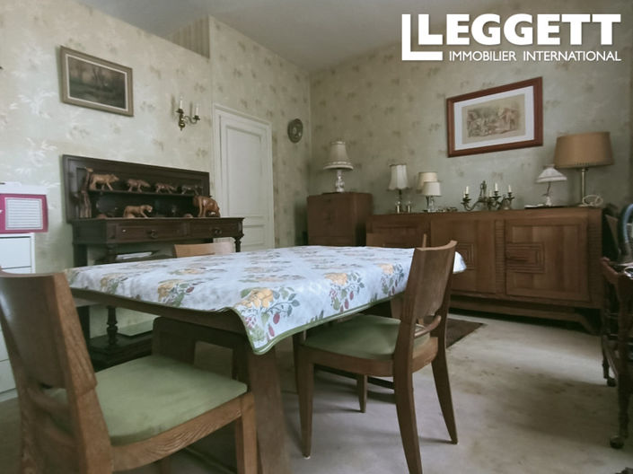 Image No.6-6 Bed House for sale