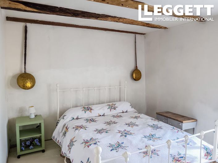 Image No.6-4 Bed House for sale