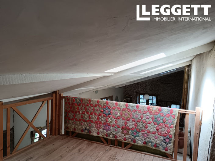 Image No.8-4 Bed House for sale